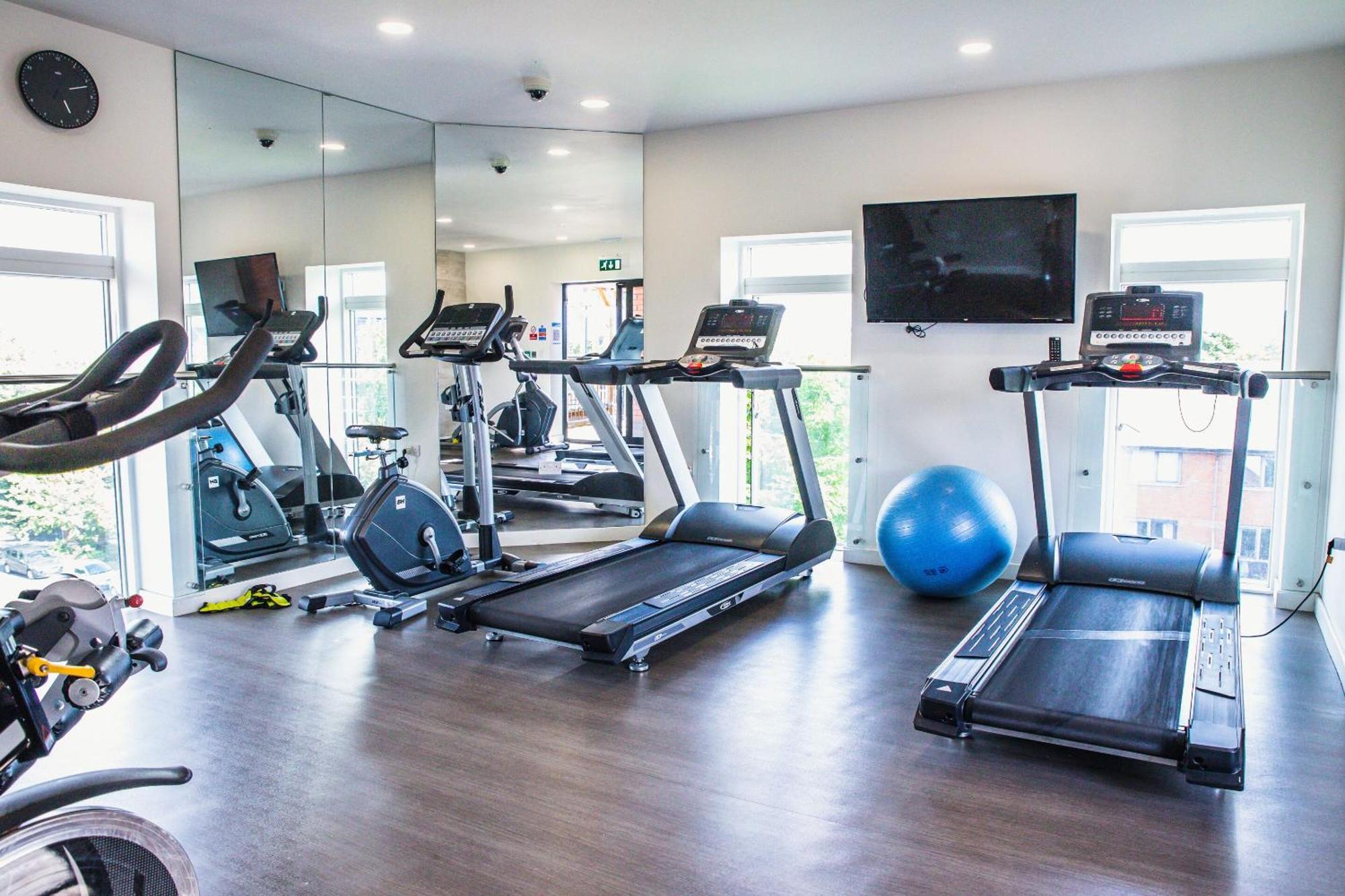 Luxury 1 Bedroom Serviced With Roof Terrace & Gym Apartment Stevenage