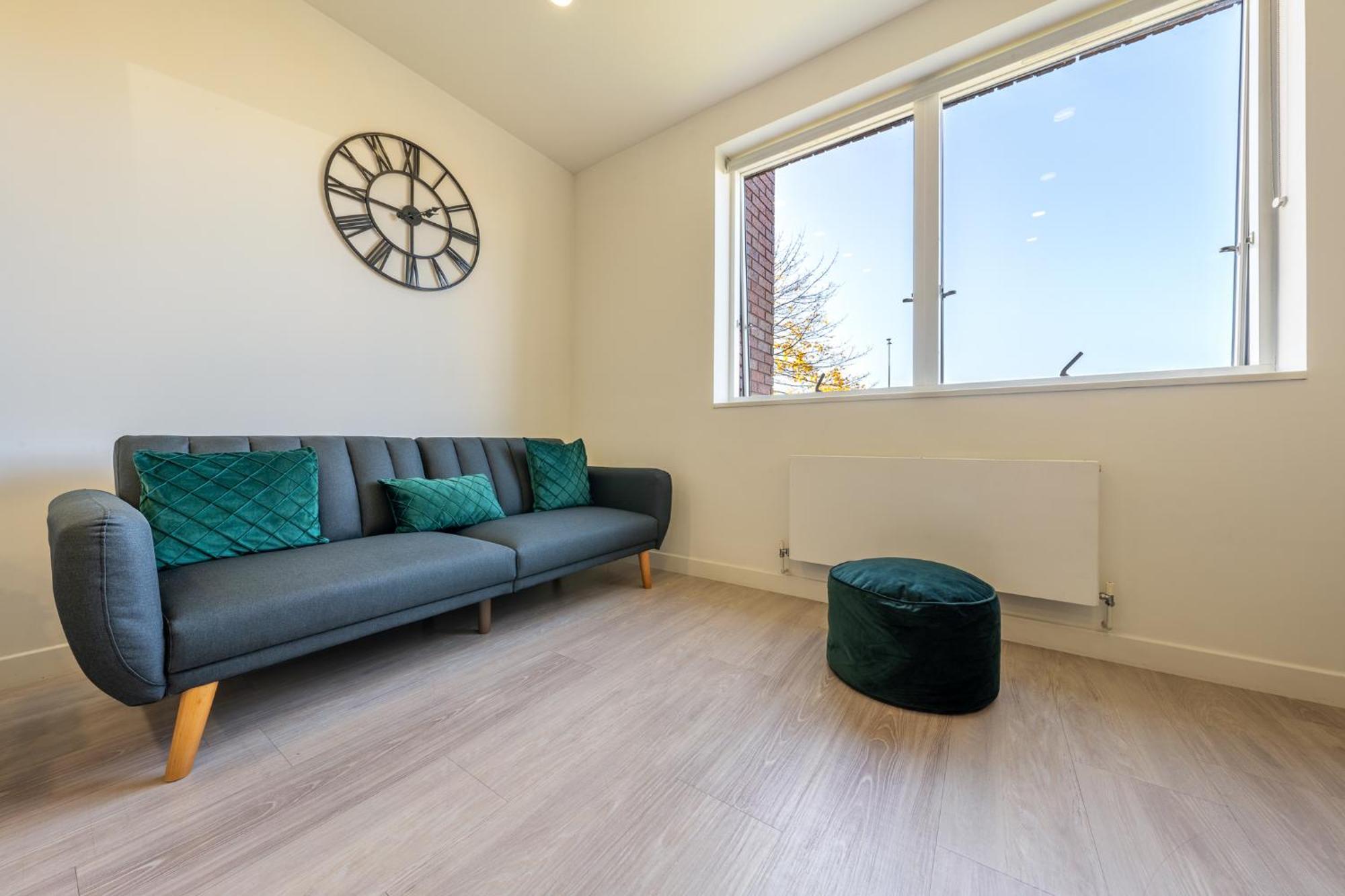 Apartment Luxury 1 Bedroom Serviced With Roof Terrace & Gym Stevenage