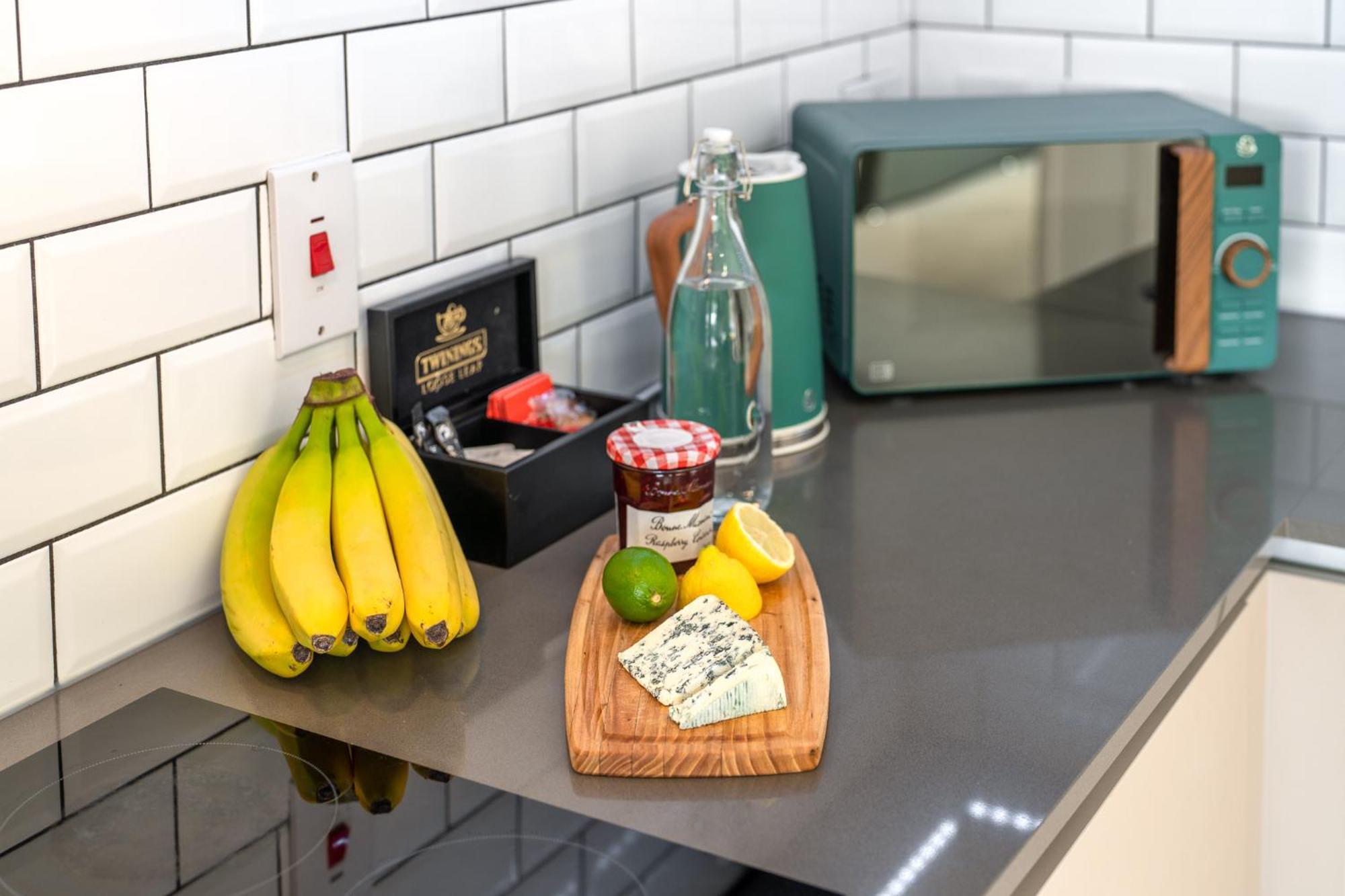 Luxury 1 Bedroom Serviced With Roof Terrace & Gym Stevenage