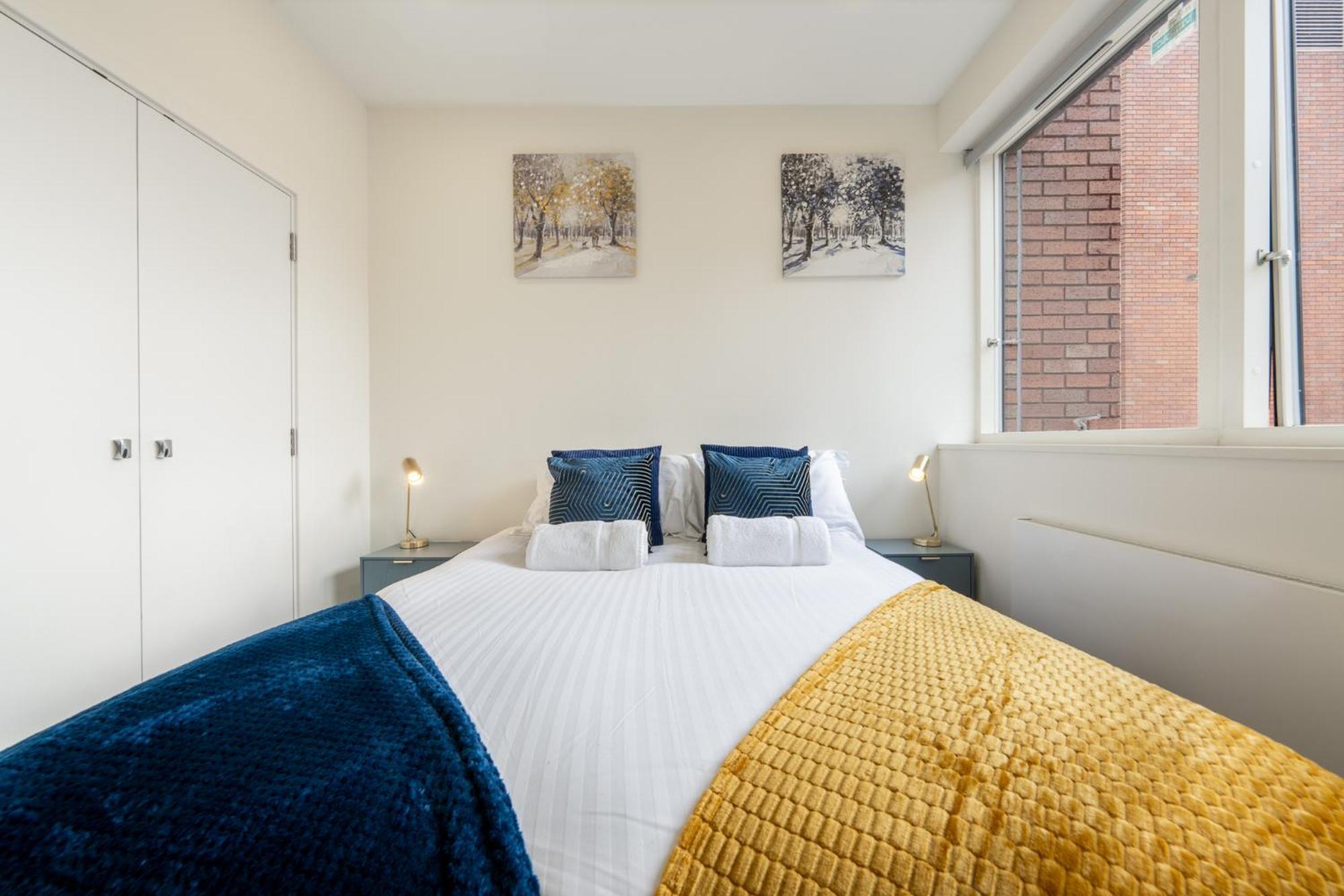 Apartment Luxury 1 Bedroom Serviced With Roof Terrace & Gym Stevenage