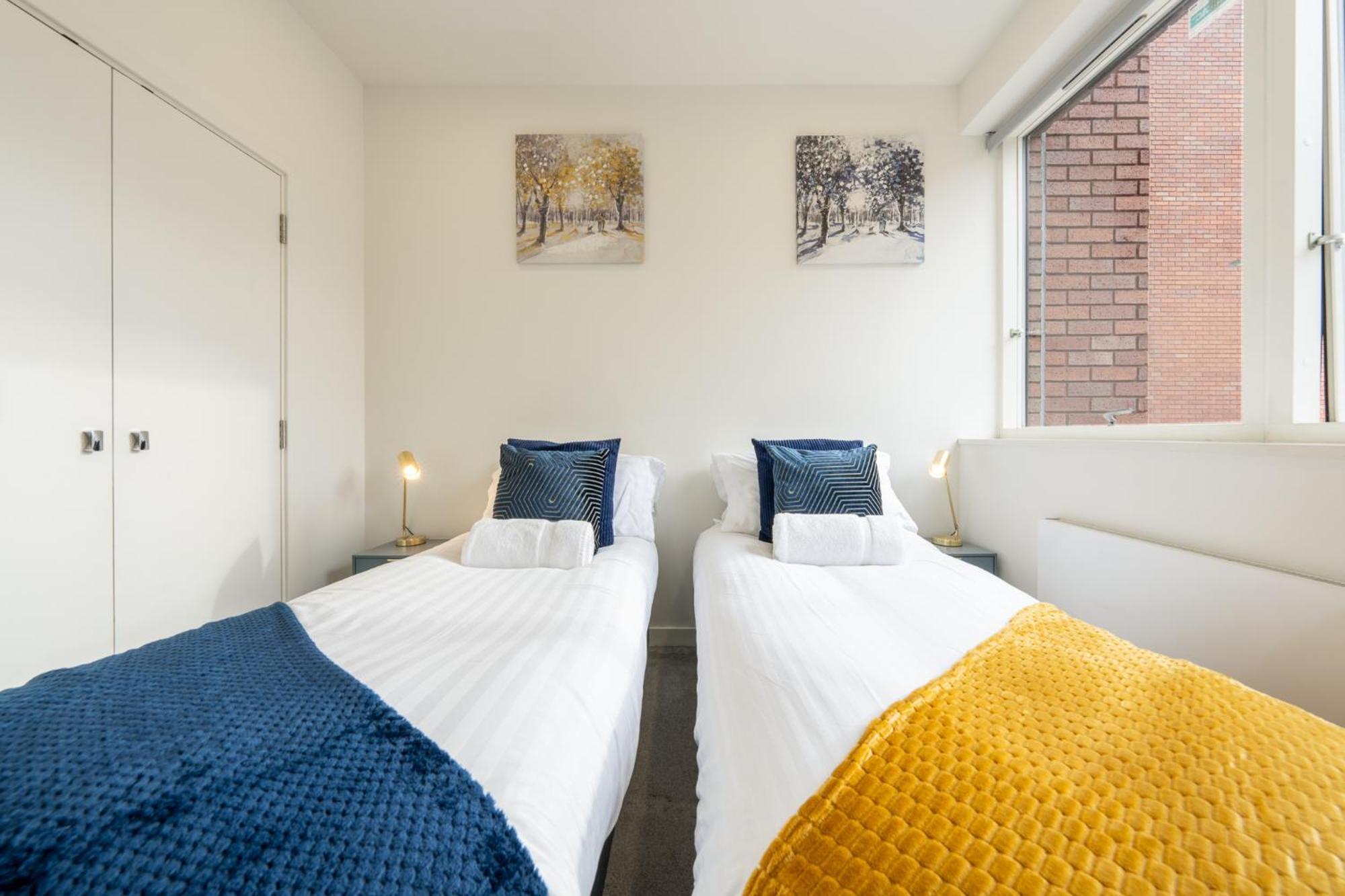 Luxury 1 Bedroom Serviced With Roof Terrace & Gym Apartment